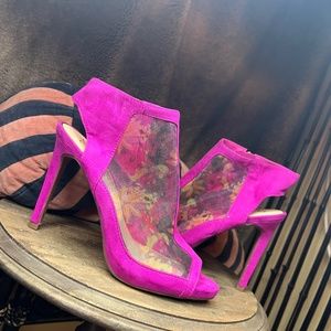 Jessica Simpson Suede Heel w Floral Mesh Peekaboo